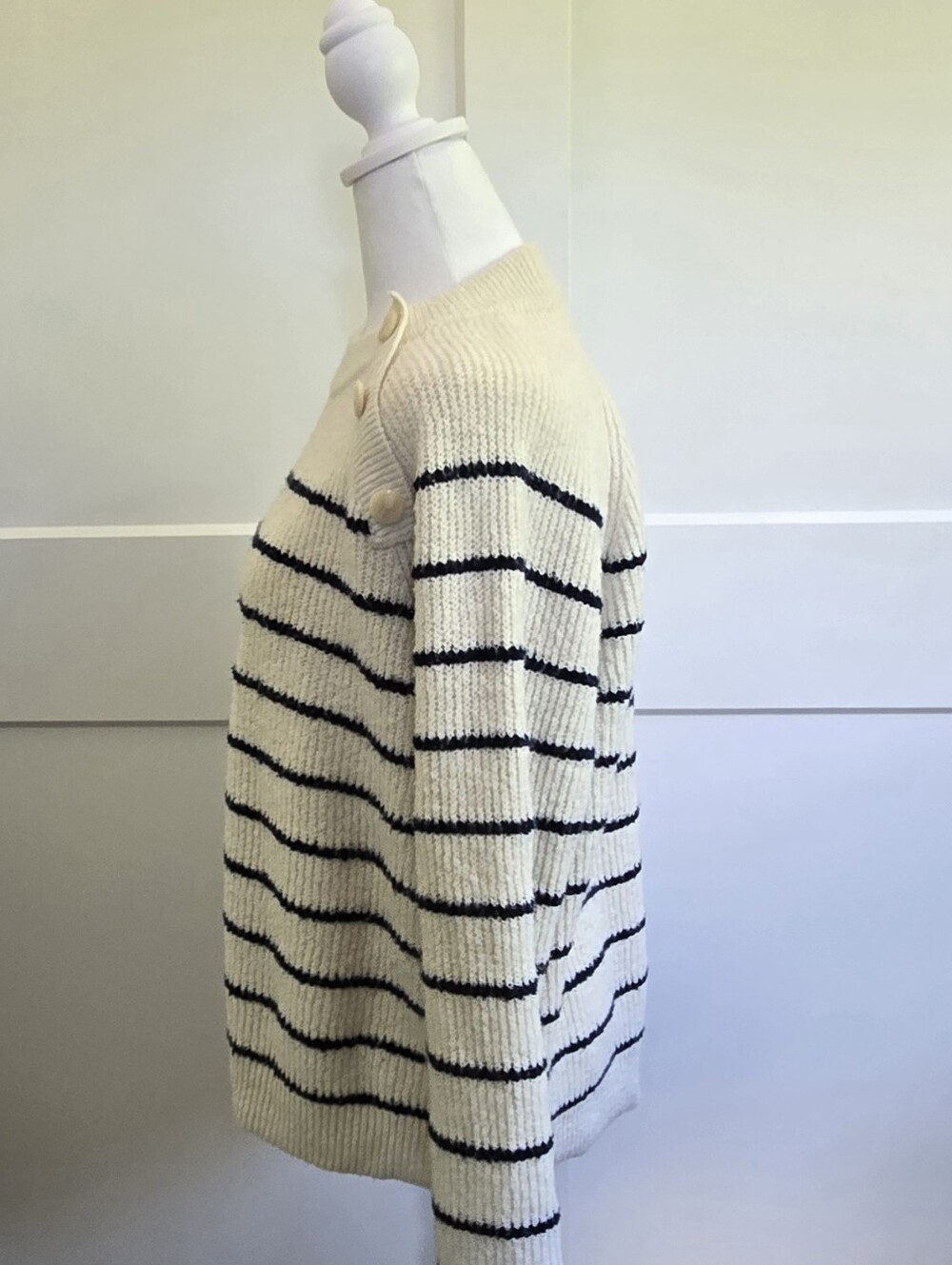 Lauren Conrad Blue And Cream Womens Large Sweater - Picture 4 of 11